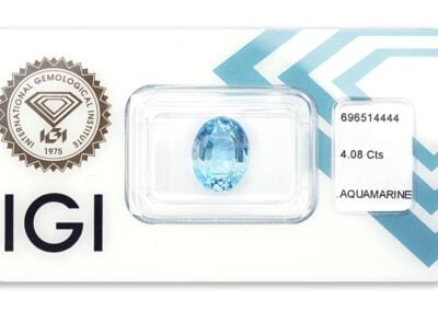 akvamarín 4.08ct blue s IGI certifikátem