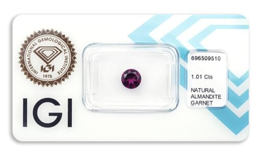 almandin 1.01ct deep reddish purple s IGI certifikátem