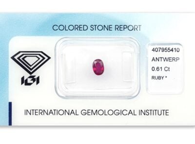 rubín 0.61ct deep purplish pink - red s IGI certifikátem
