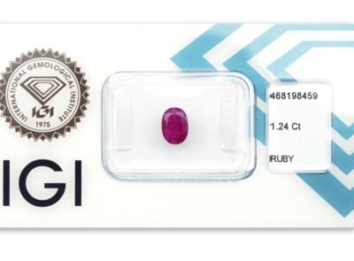 rubín 1.24ct deep purplish pink red (původ: Barma) s IGI certifikátem