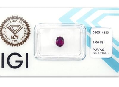 safír 1.00ct deep reddish purple (tepelně neupraven) s IGI certifikátem