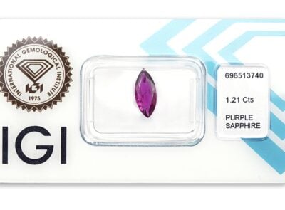 safír 1.21ct deep pinkish purple s IGI certifikátem