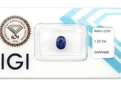 safír 1.22ct deep blue s IGI certifikátem
