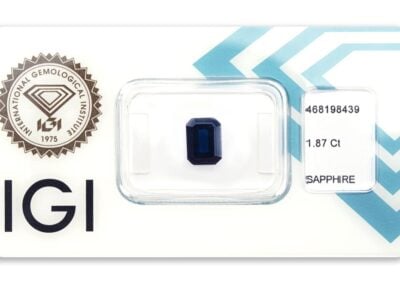 safír 1.87ct dark blue (tepelně neupraven) s IGI certifikátem