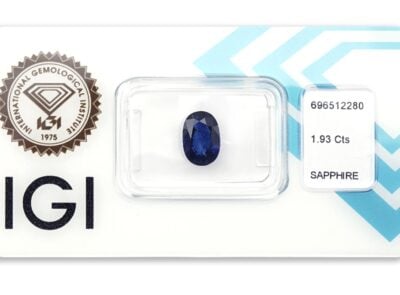 safír 1.93ct deep blue (tepelně neupraven) s IGI certifikátem