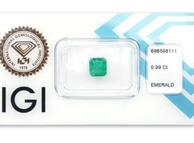 smaragd 0.99ct deep bluish green s IGI certifikátem