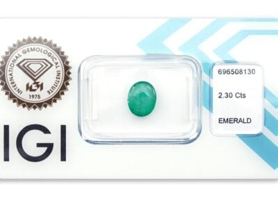 smaragd 2.30ct deep bluish green s IGI certifikátem