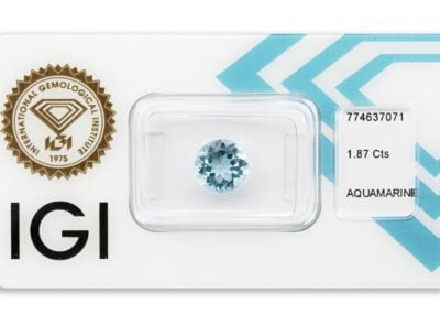 akvamarín 1.87ct light blue s IGI certifikátem