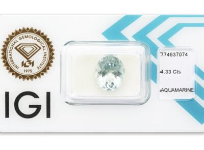 akvamarín 4.33ct light blue s IGI certifikátem
