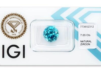 přírodní zirkon 7.03ct blue s IGI certifikátem