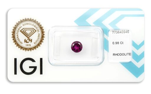 rhodolit 0.98ct deep pinkish purple s IGI certifikátem