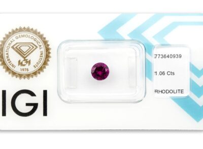 rhodolit 1.06ct deep pinkish purple s IGI certifikátem