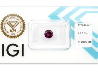rhodolit 1.07ct deep purplish pink s IGI certifikátem