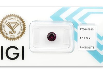 rhodolit 1.11ct deep reddish purple s IGI certifikátem