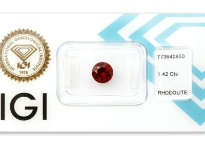 rhodolit 1.42ct deep red s IGI certifikátem