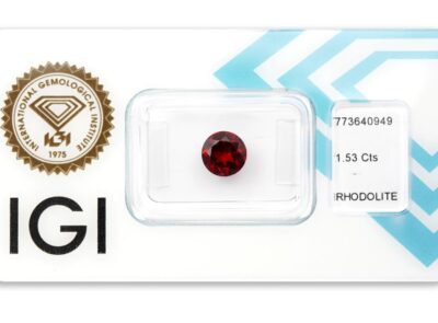 rhodolit 1.53ct deep purplish orangy red s IGI certifikátem
