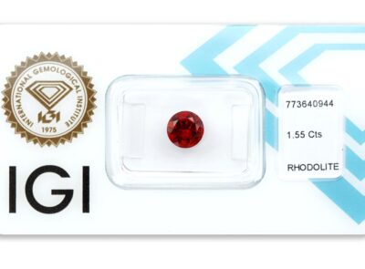 rhodolit 1.55ct deep purplish orangy red s IGI certifikátem