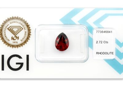 rhodolit 2.72ct deep purplish red s IGI certifikátem