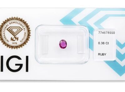 rubín 0.36ct purplish pink - red s IGI certifikátem