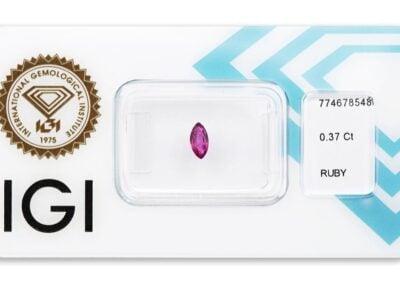 rubín 0.37ct purplish pink - red s IGI certifikátem