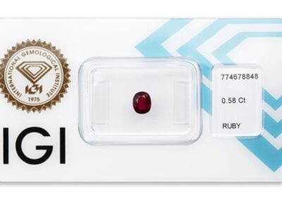 rubín 0.58ct deep purplish red s IGI certifikátem