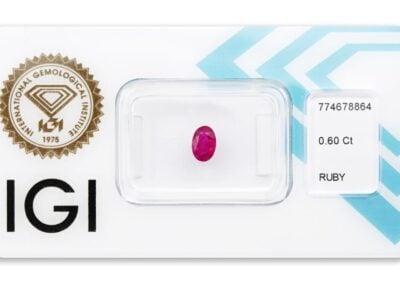rubín 0.60ct deep purplish pink - red s IGI certifikátem