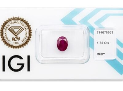 rubín 1.55ct deep purplish pink - red s IGI certifikátem