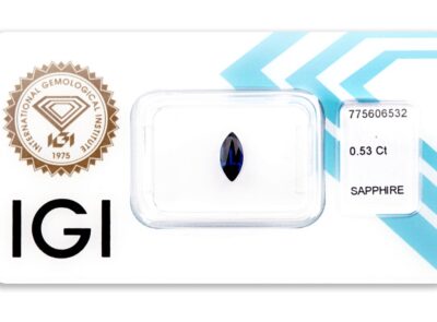 safír 0.53ct deep blue s IGI certifikátem
