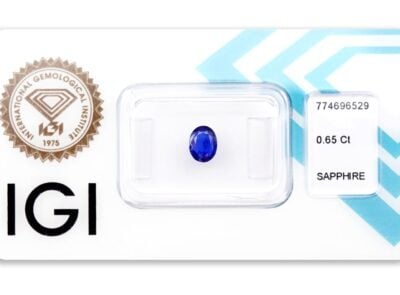 safír 0.65ct deep violetish blue s IGI certifikátem