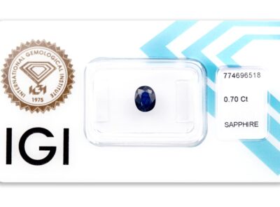 safír 0.70ct deep blue s IGI certifikátem