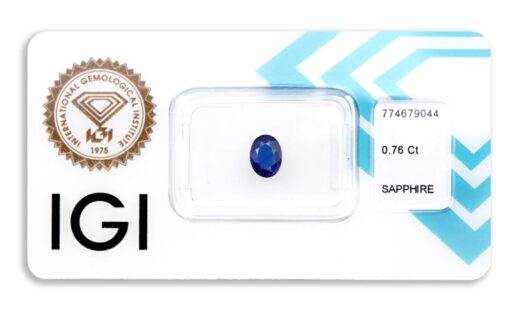 safír 0.76ct deep blue s IGI certifikátem
