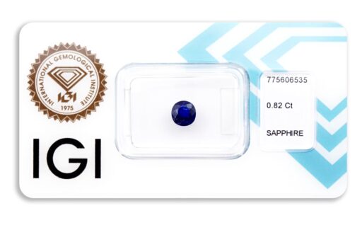 safír 0.82ct deep blue s IGI certifikátem