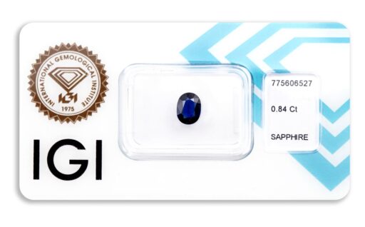 safír 0.84ct deep blue s IGI certifikátem