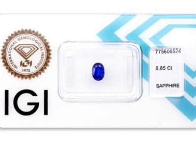 safír 0.85ct deep blue (tepelně neupraven) s IGI certifikátem