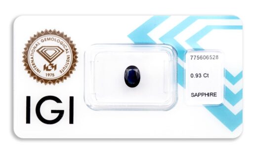 safír 0.93ct deep blue s IGI certifikátem