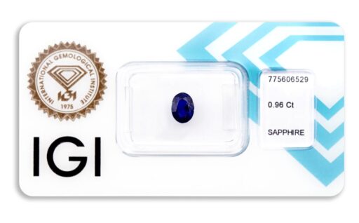 safír 0.96ct deep blue s IGI certifikátem