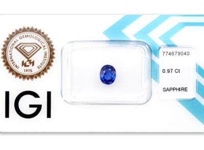safír 0.97ct blue s IGI certifikátem