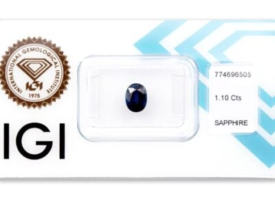 safír 1.10ct deep blue s IGI certifikátem