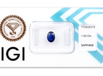 safír 1.23ct deep blue s IGI certifikátem