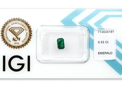 smaragd 0.53ct deep bluish green s IGI certifikátem