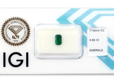 smaragd 0.66ct deep bluish green s IGI certifikátem