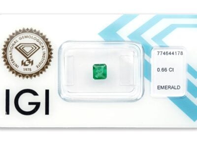 smaragd 0.66ct deep bluish green s IGI certifikátem