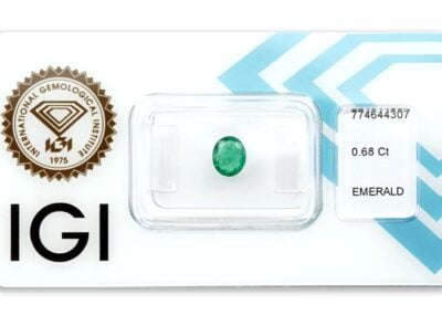 smaragd 0.68ct deep bluish green s IGI certifikátem
