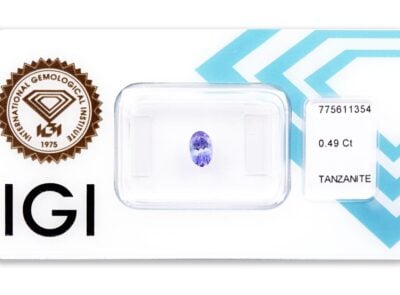 tanzanit 0.49ct bluish violet s IGI certifikátem
