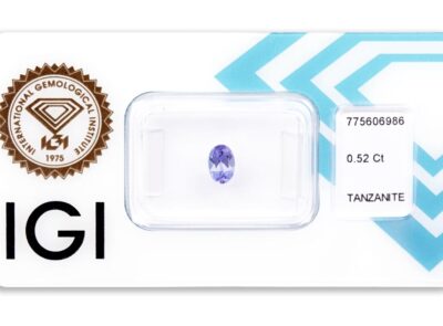 tanzanit 0.52ct violetish blue s IGI certifikátem