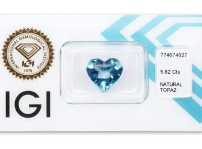 topaz 5.82ct deep blue s IGI certifikátem