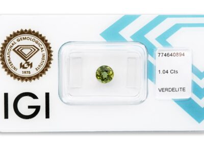 verdelit 1.04ct yellowish green s IGI certifikátem