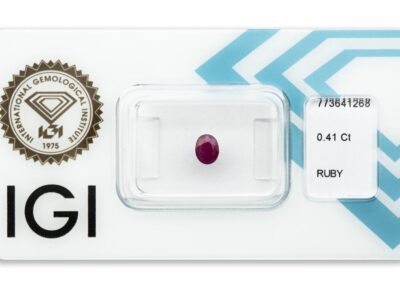 rubín 0.41ct deep pink red s IGI certifikátem
