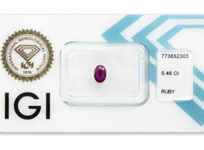 rubín 0.46ct deep purplish red s IGI certifikátem