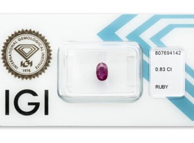rubín 0.83ct deep purplish pink - red s IGI certifikátem